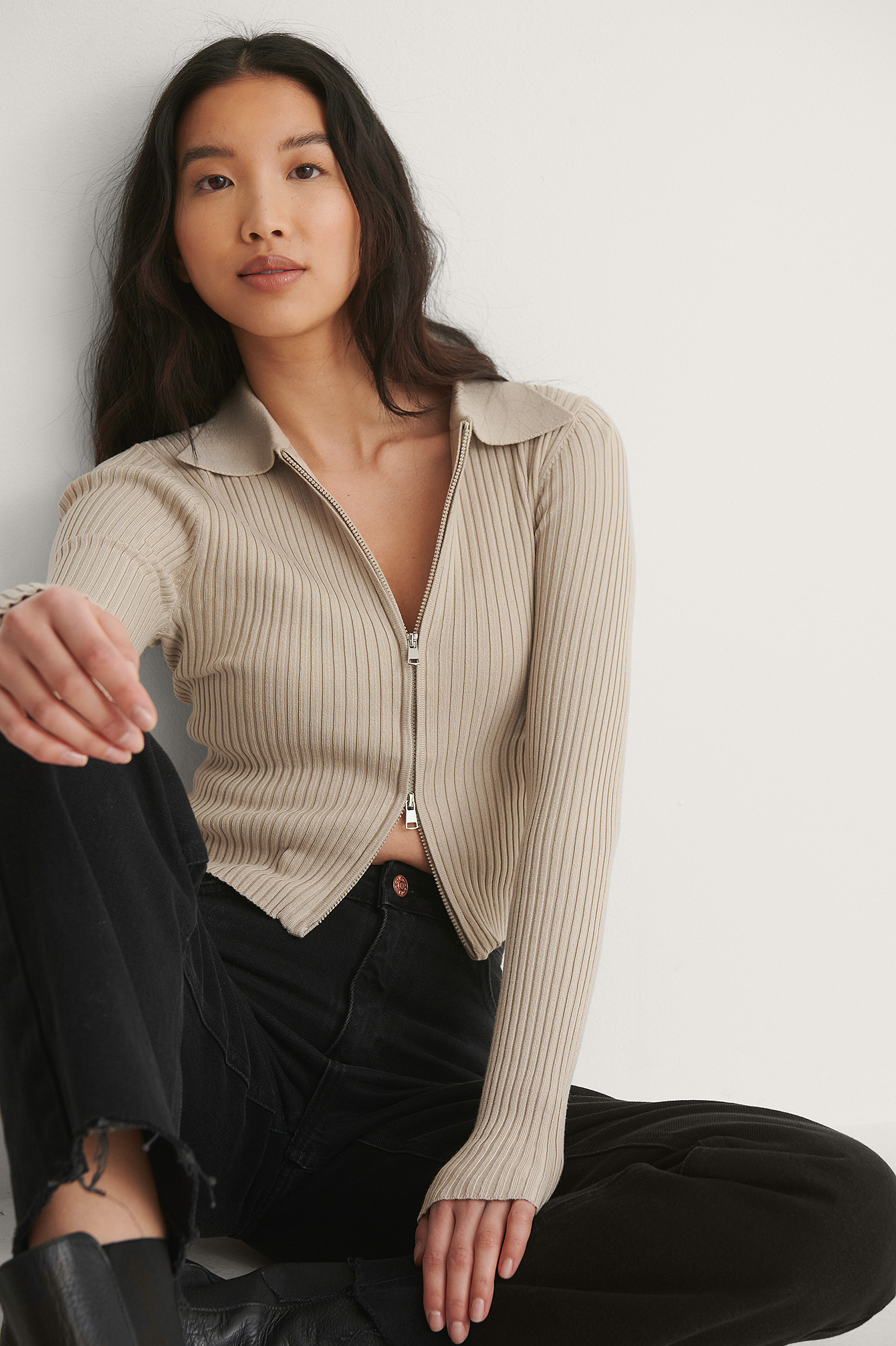 Beige Pull En Maille Avec Fermeture Éclair À Double Sens