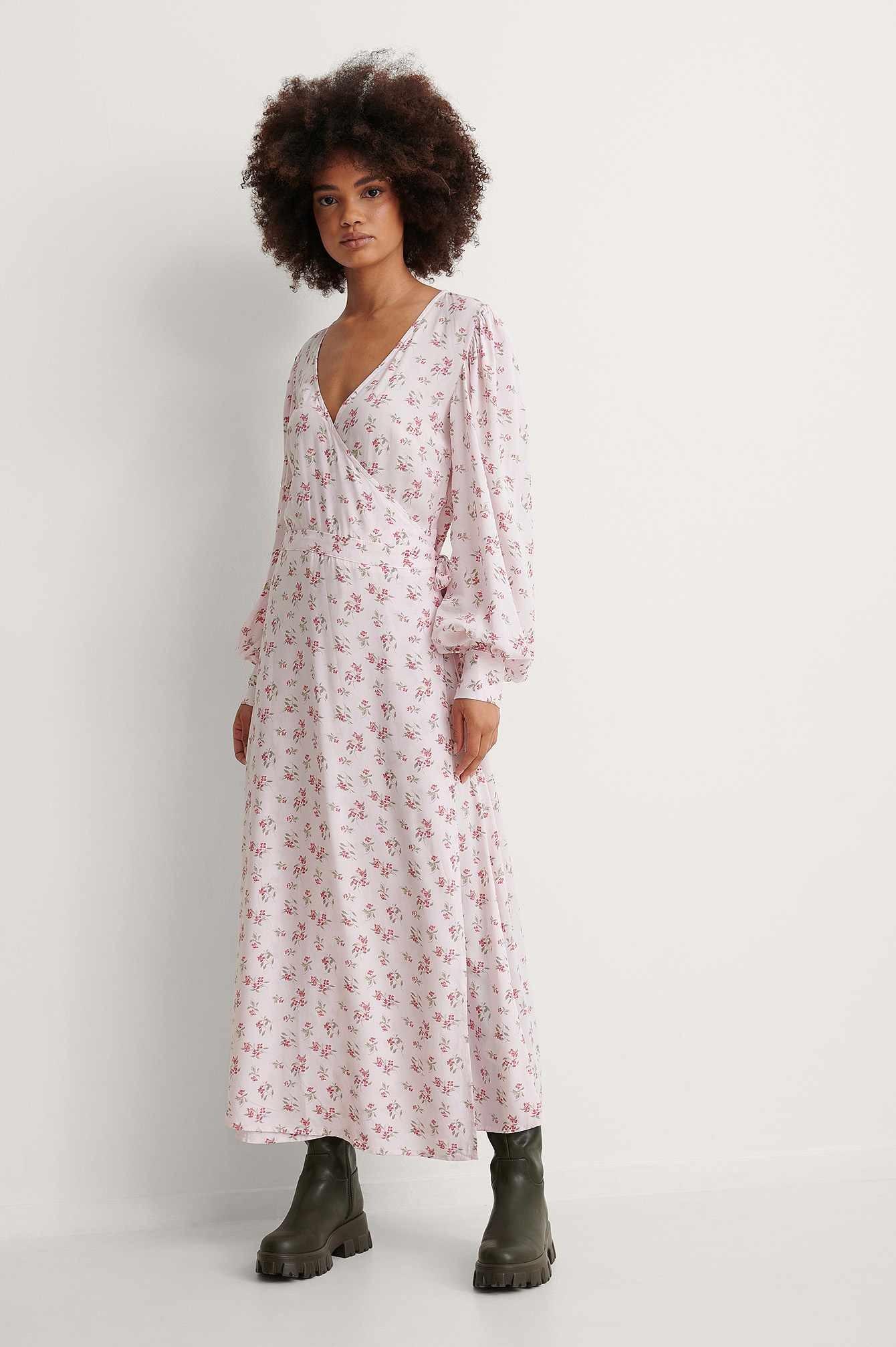 Pink Flower Robe Cache-Coeur