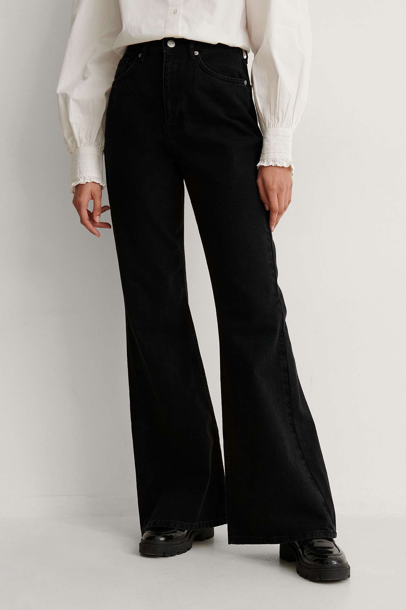 Black Biologique Jean Bootcut