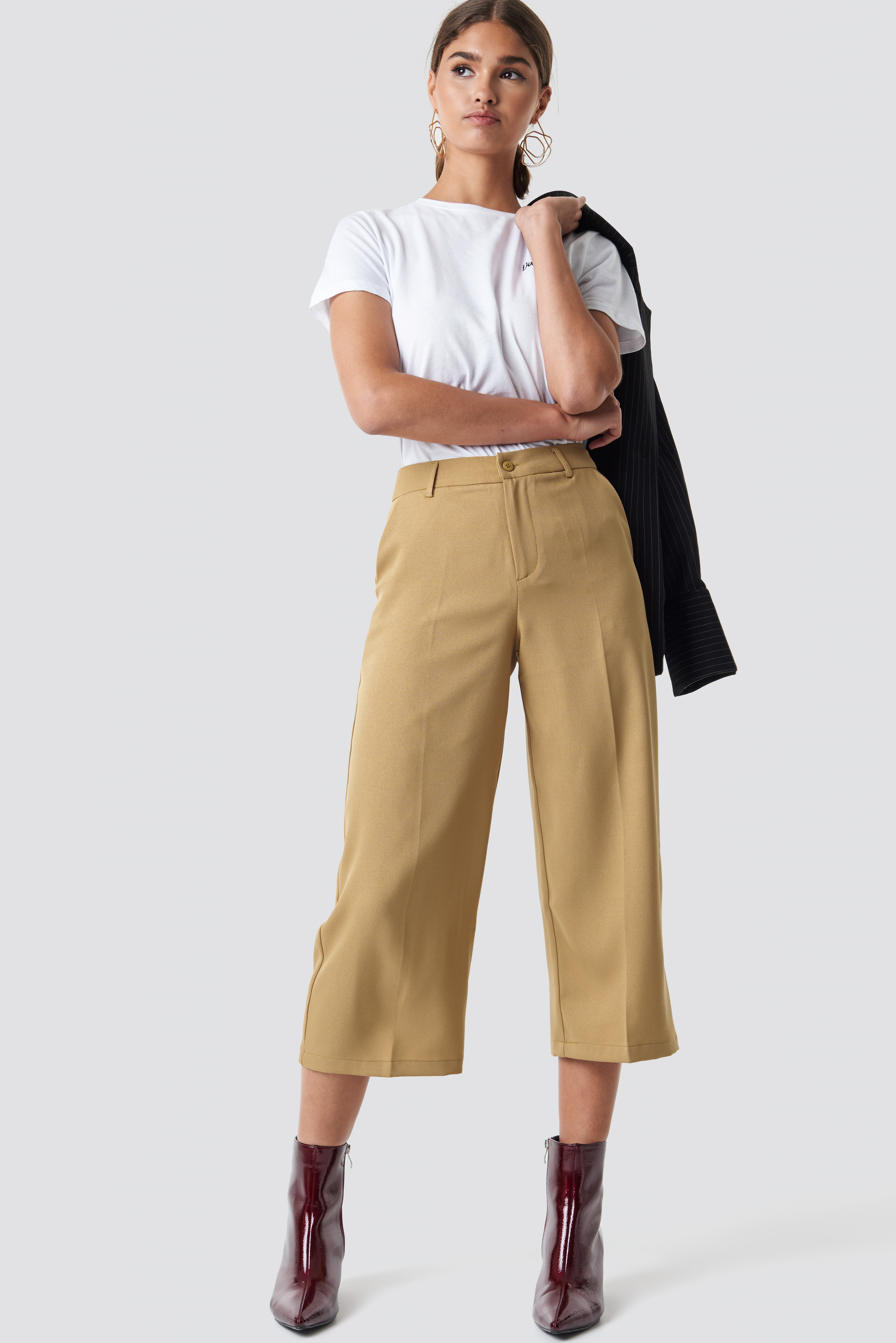 Beige NA-KD Wide Cropped Trousers