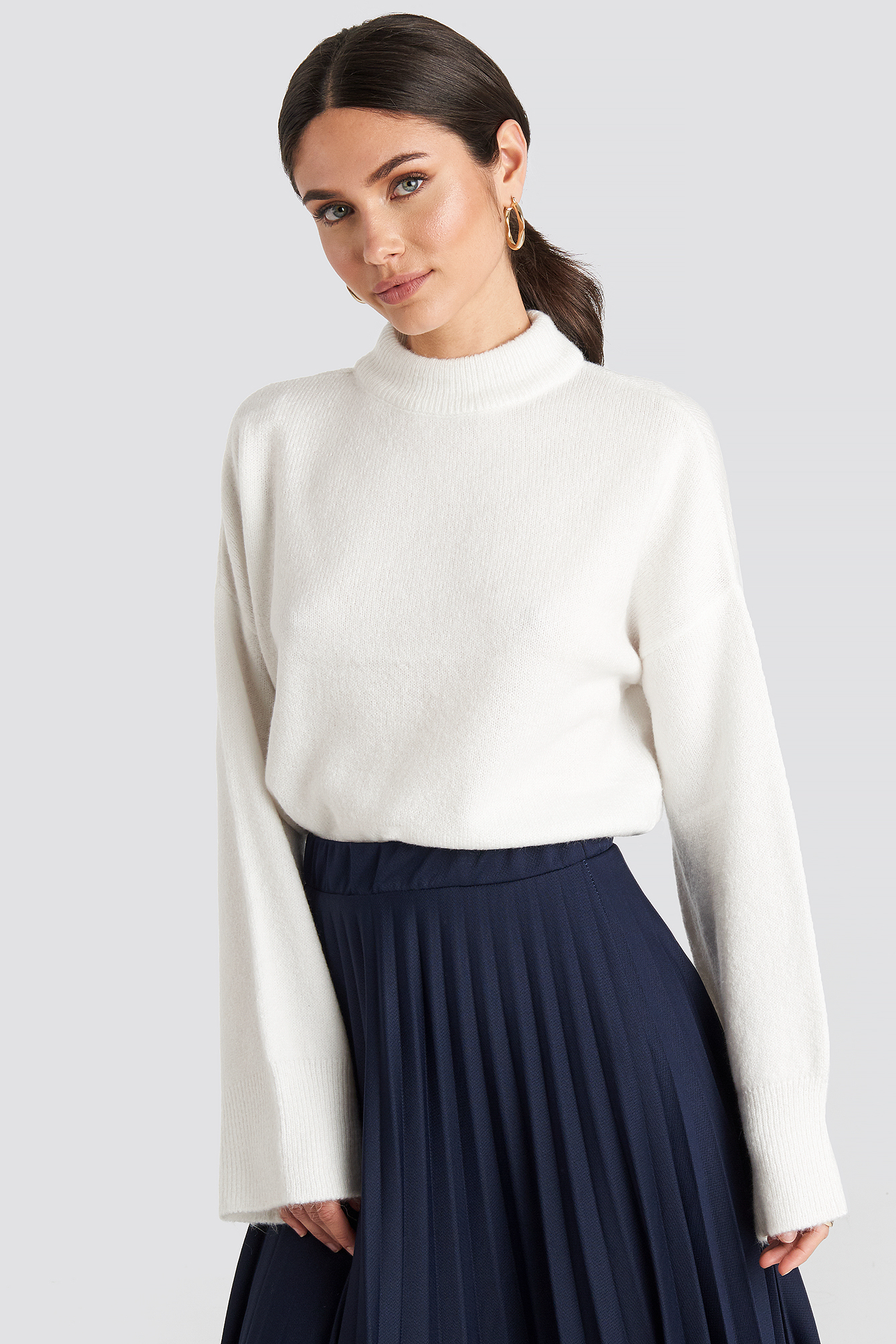 Offwhite Wide Sleeve Round Neck Knitted Sweater