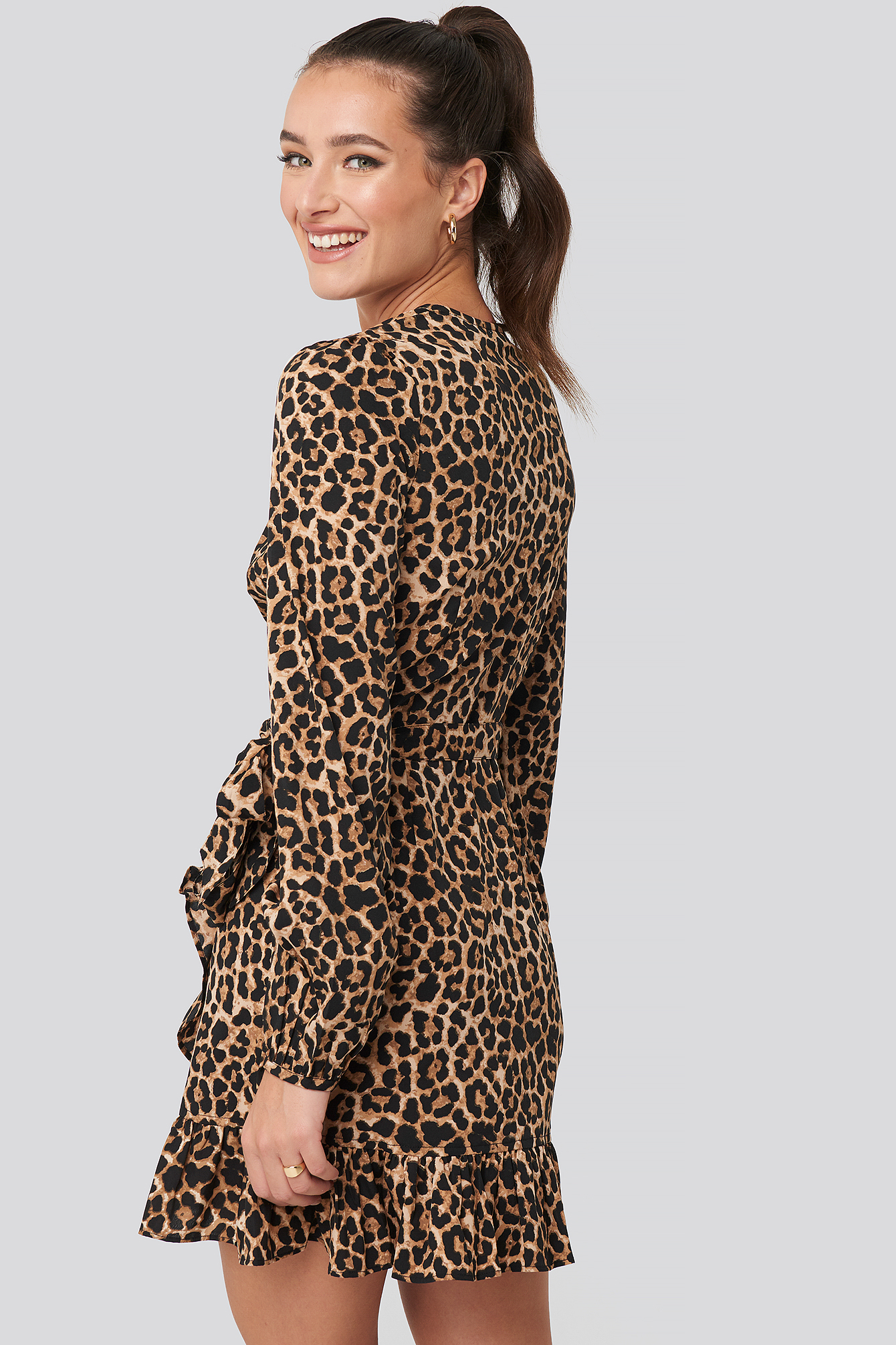 robe cache coeur leopard