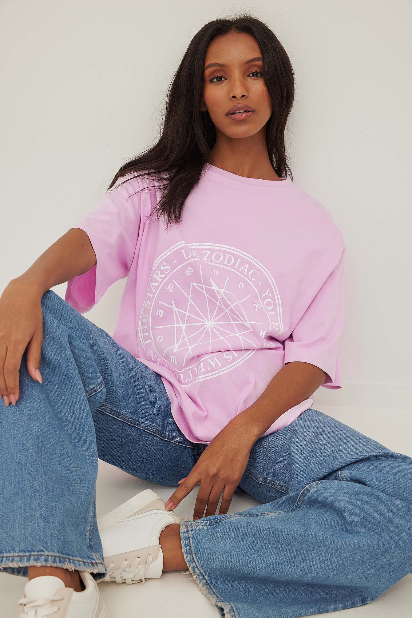 Light Pink Tee-shirt à imprimé signe du zodiaque
