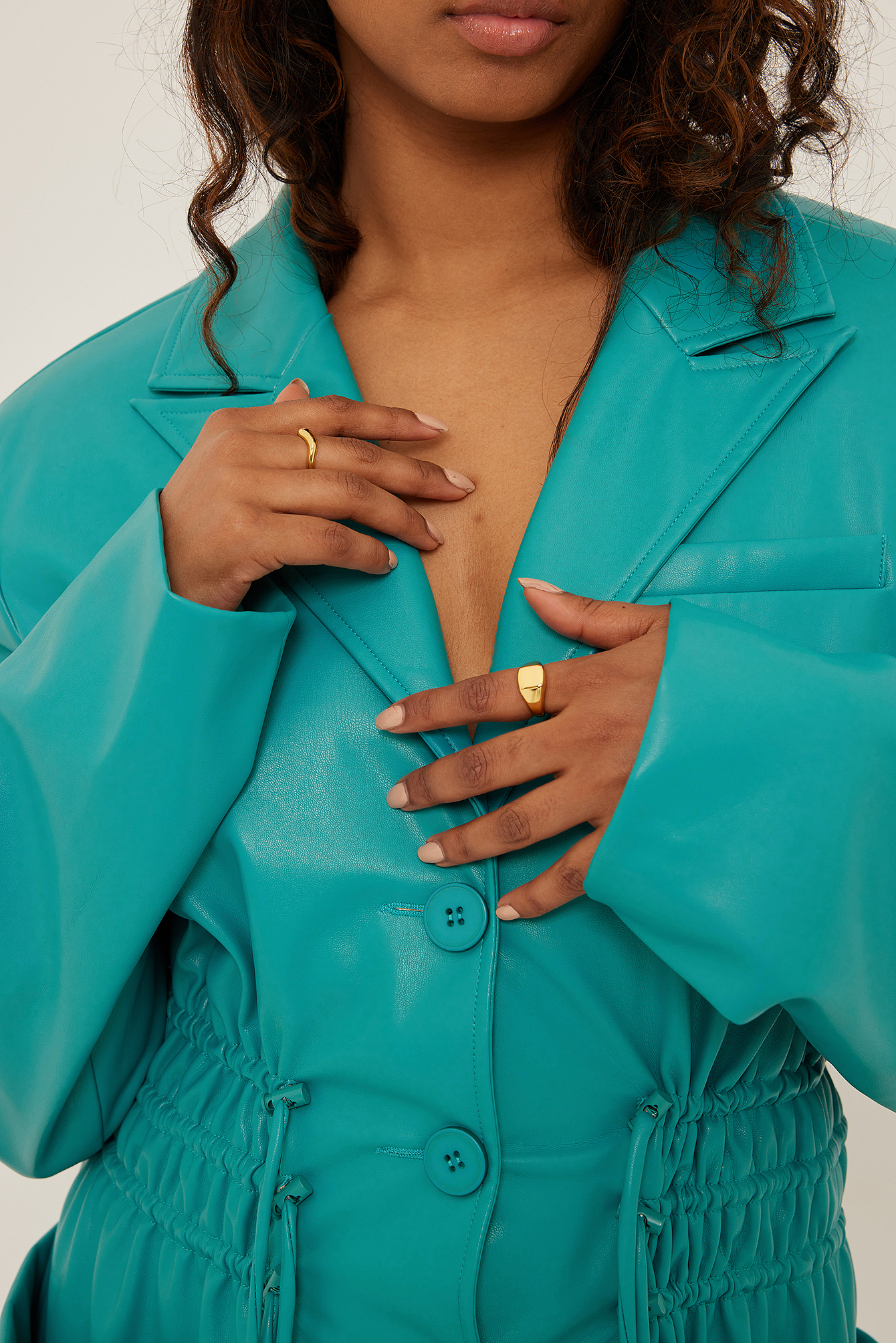 Blue Robe mini en faux cuir à grandes poches et cordon de serrage