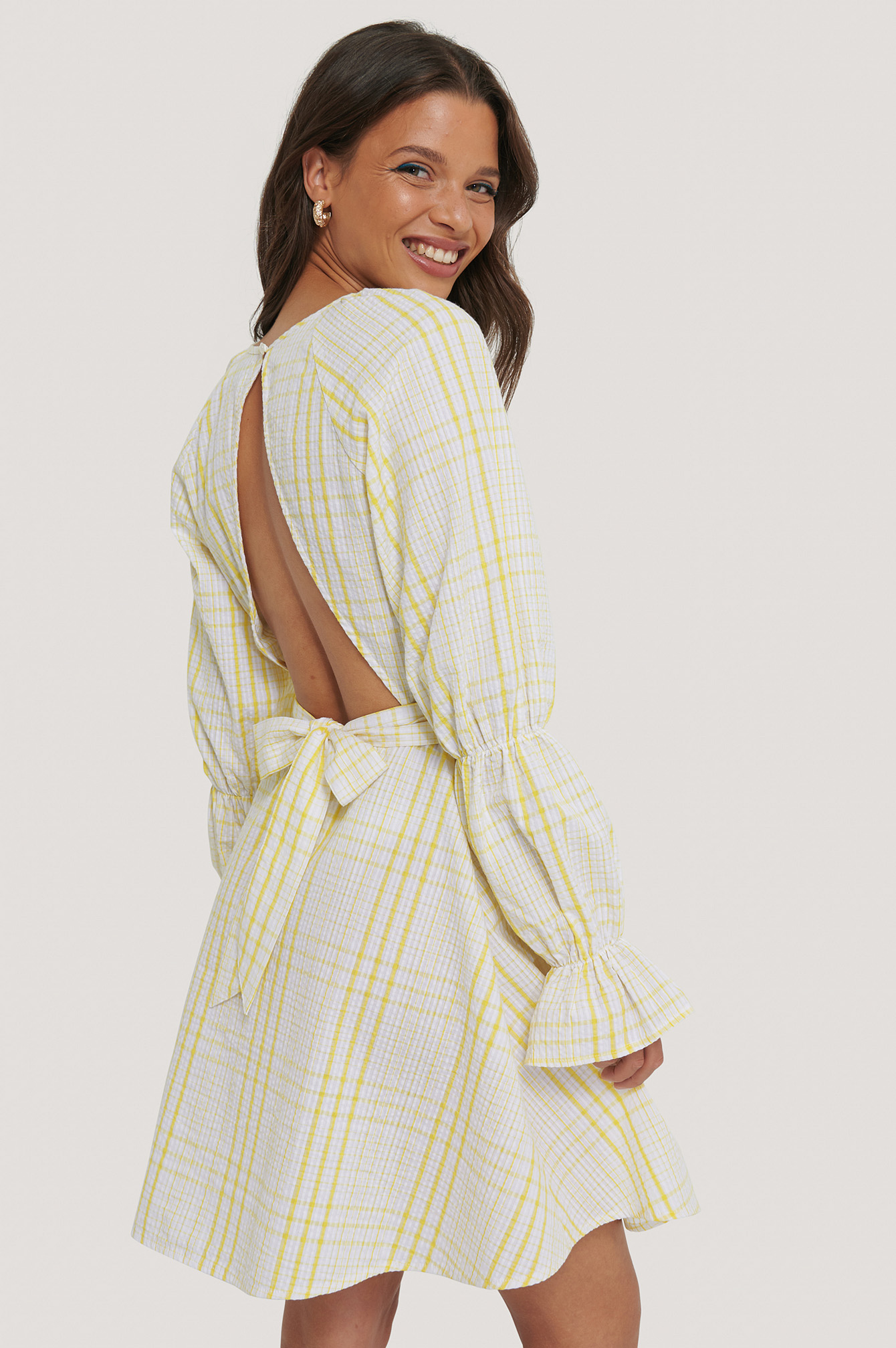 Yellow Print Robe Dos Ouvert