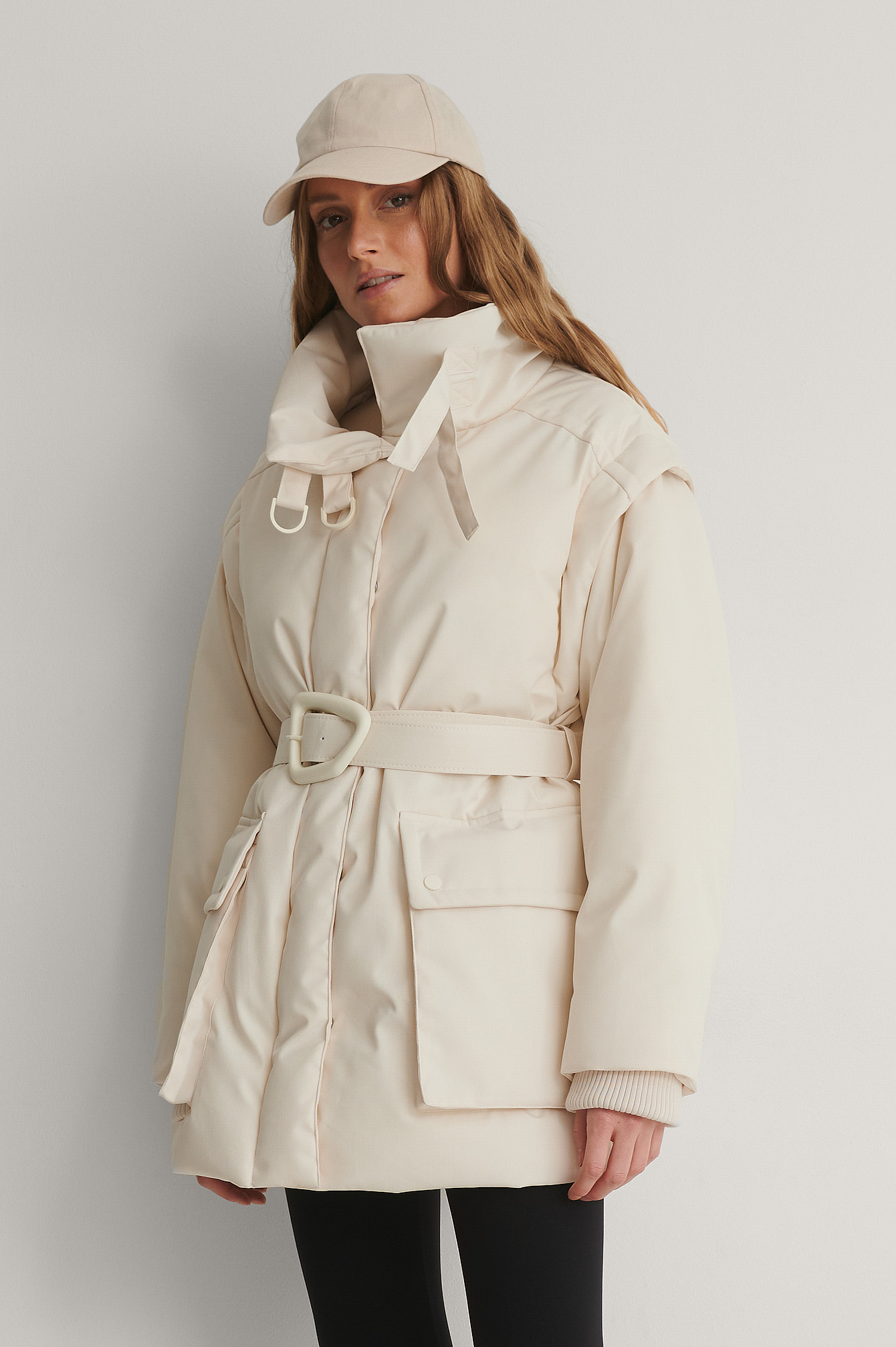 White Veste Ceinturée À Manches Amovibles