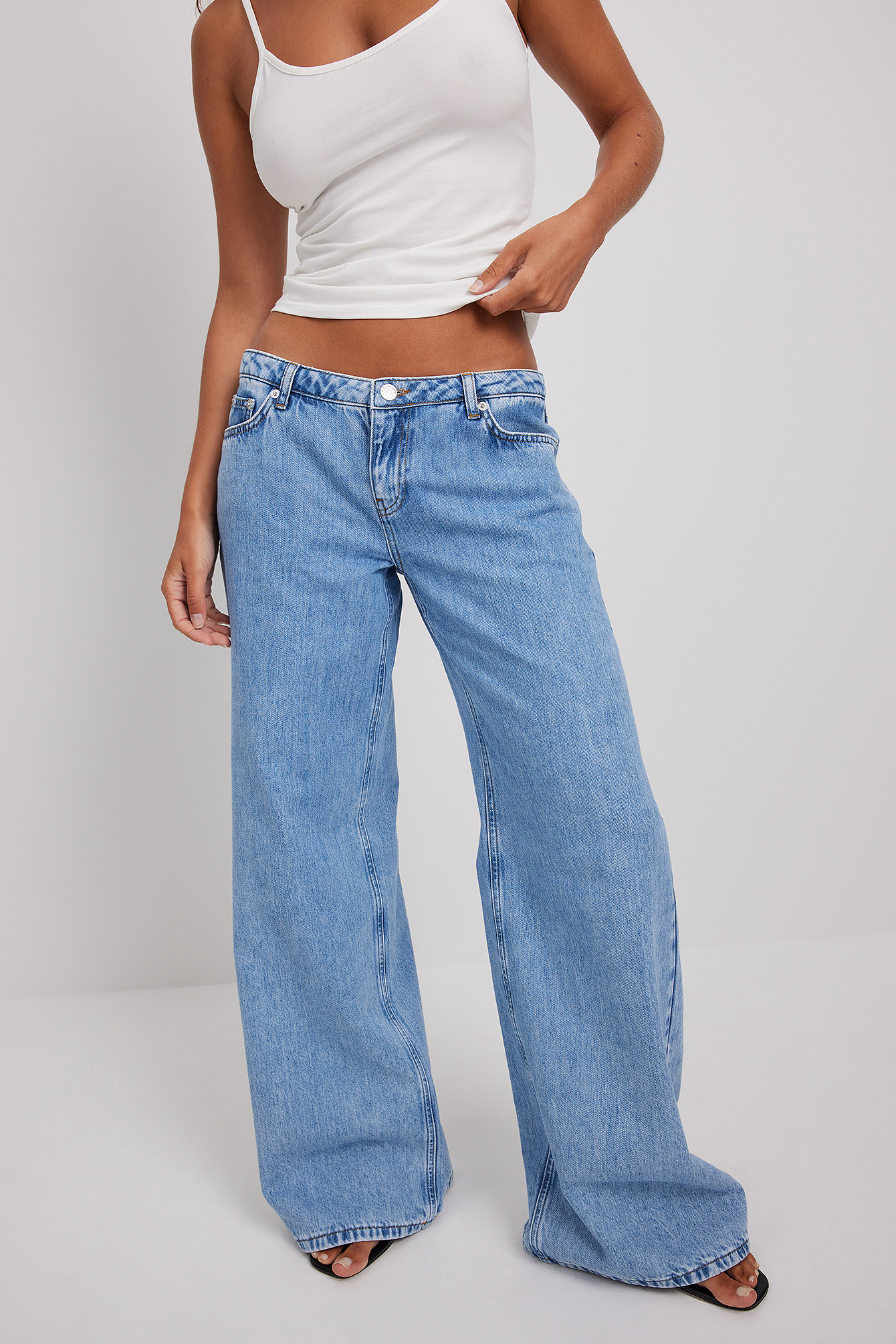 Jean taille basse large Bleu | NA-KD jean femme large taille basse