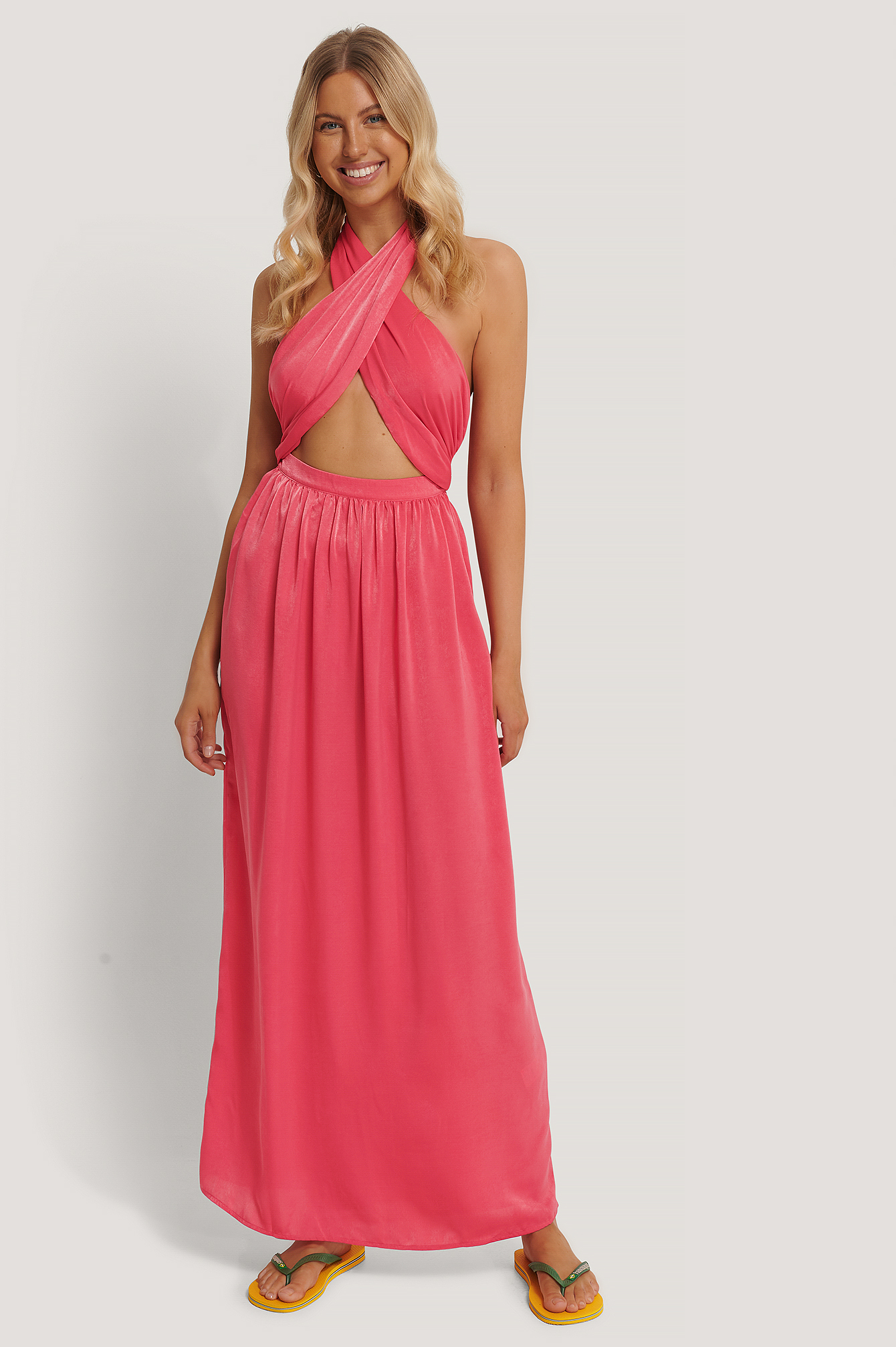 Raspberry Maxi Robe Croisée Sur Le Devant