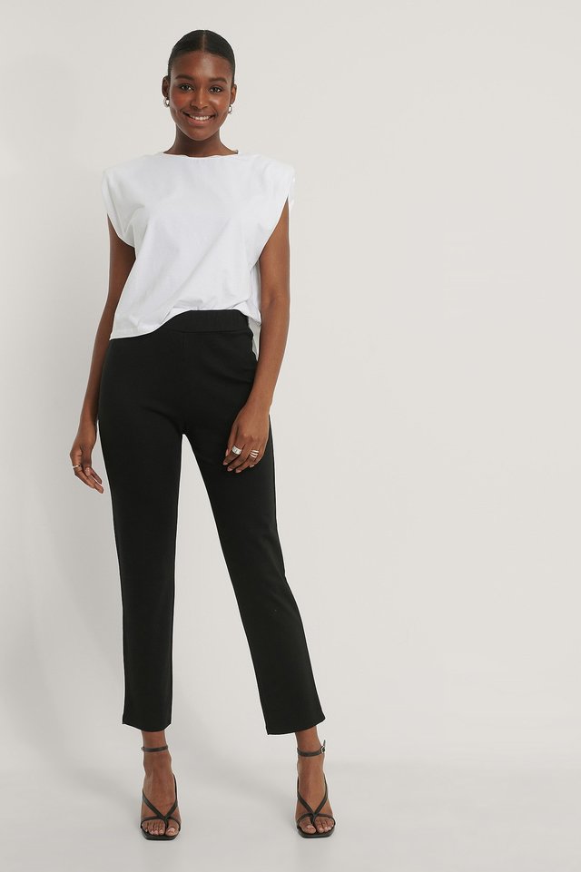 Tapered Elastic Waist Pants Outfit.