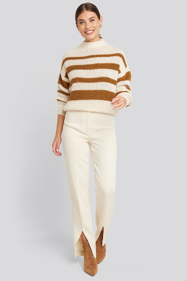 Striped Round Neck Oversized Knitted Sweater Outfit.