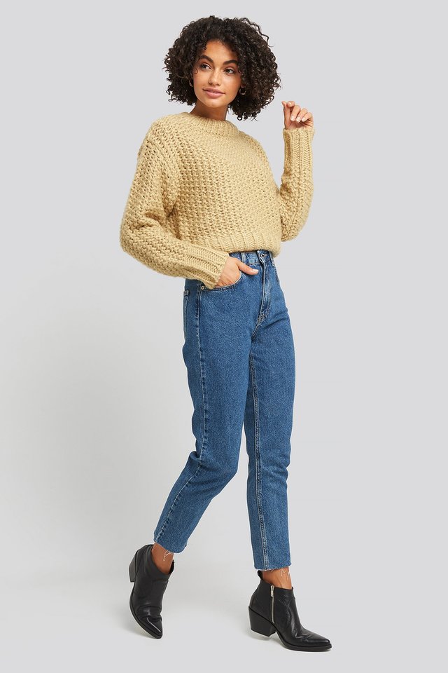 Heavy Knitted Wide Rib Sweater Outfit.