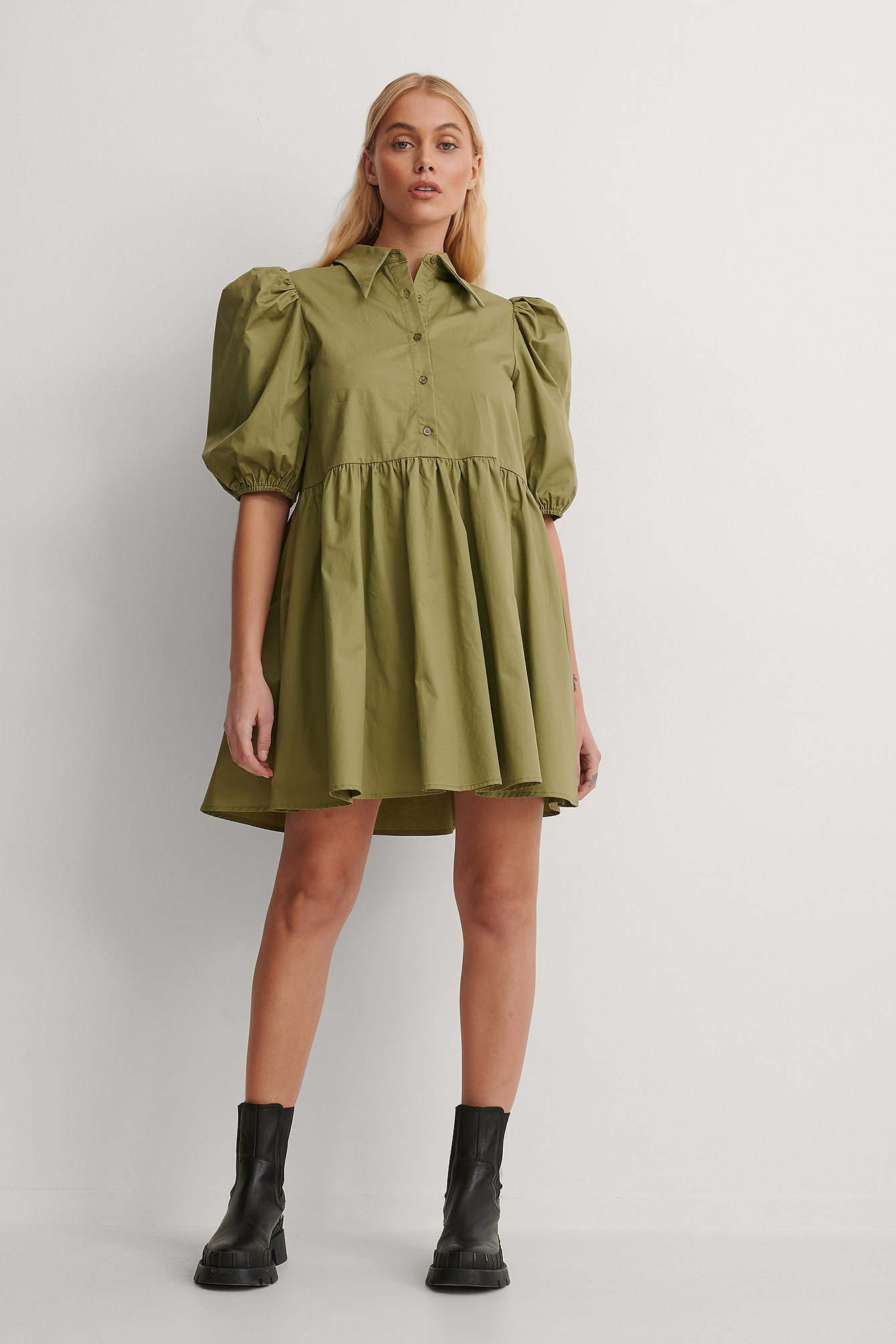 Pointy Collar Puff Sleeve Dress Outfit.