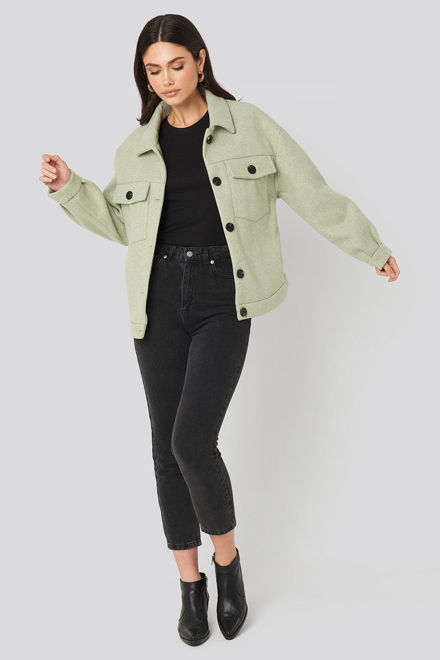 Front Pocket Oversized Jacket Green Outfit.