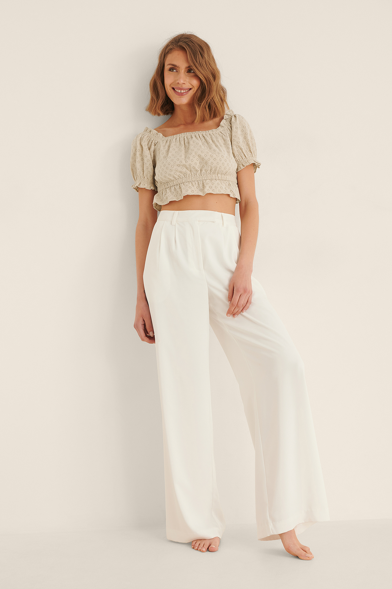 Anglaise Cropped Top Outfit.
