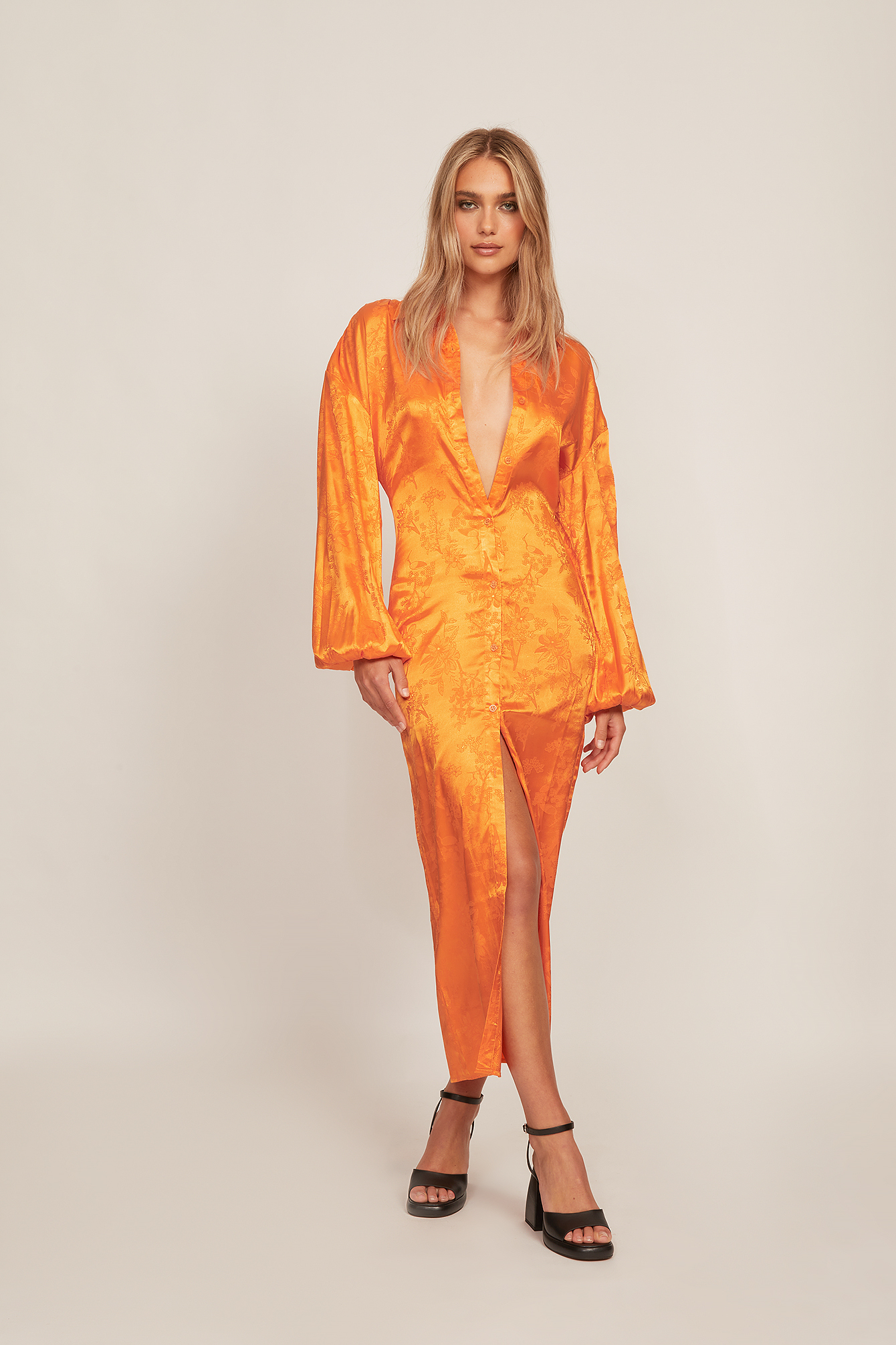 Orange Robe en satin jacquard