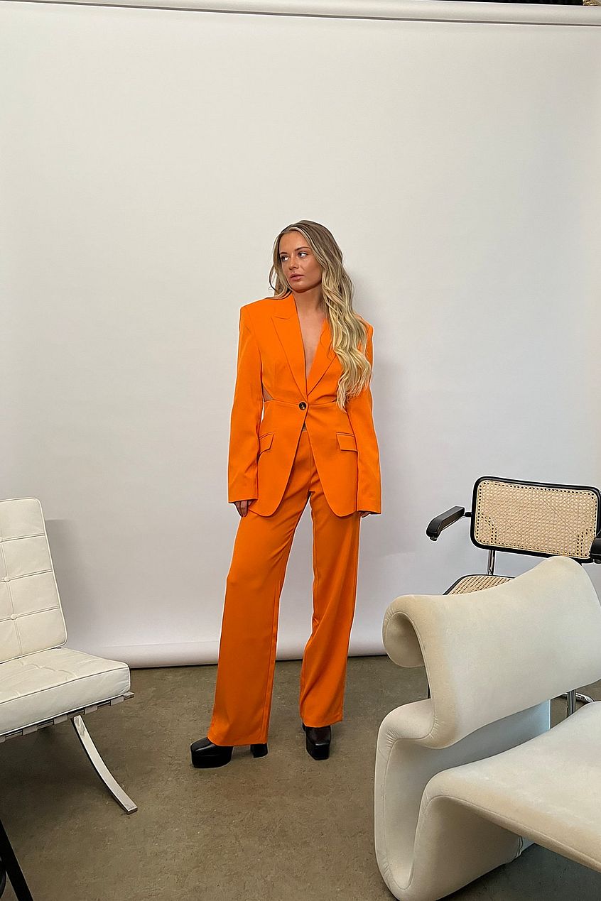 Bright Orange Pantalon de costume ajusté taille basse en matière recyclée