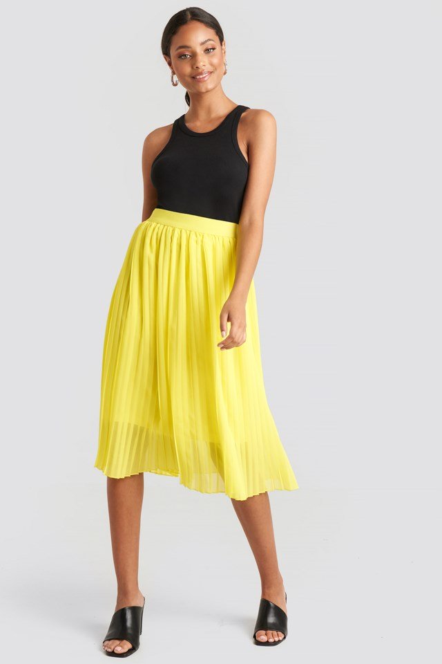 Pale Yellow Mini Pleated Skirt