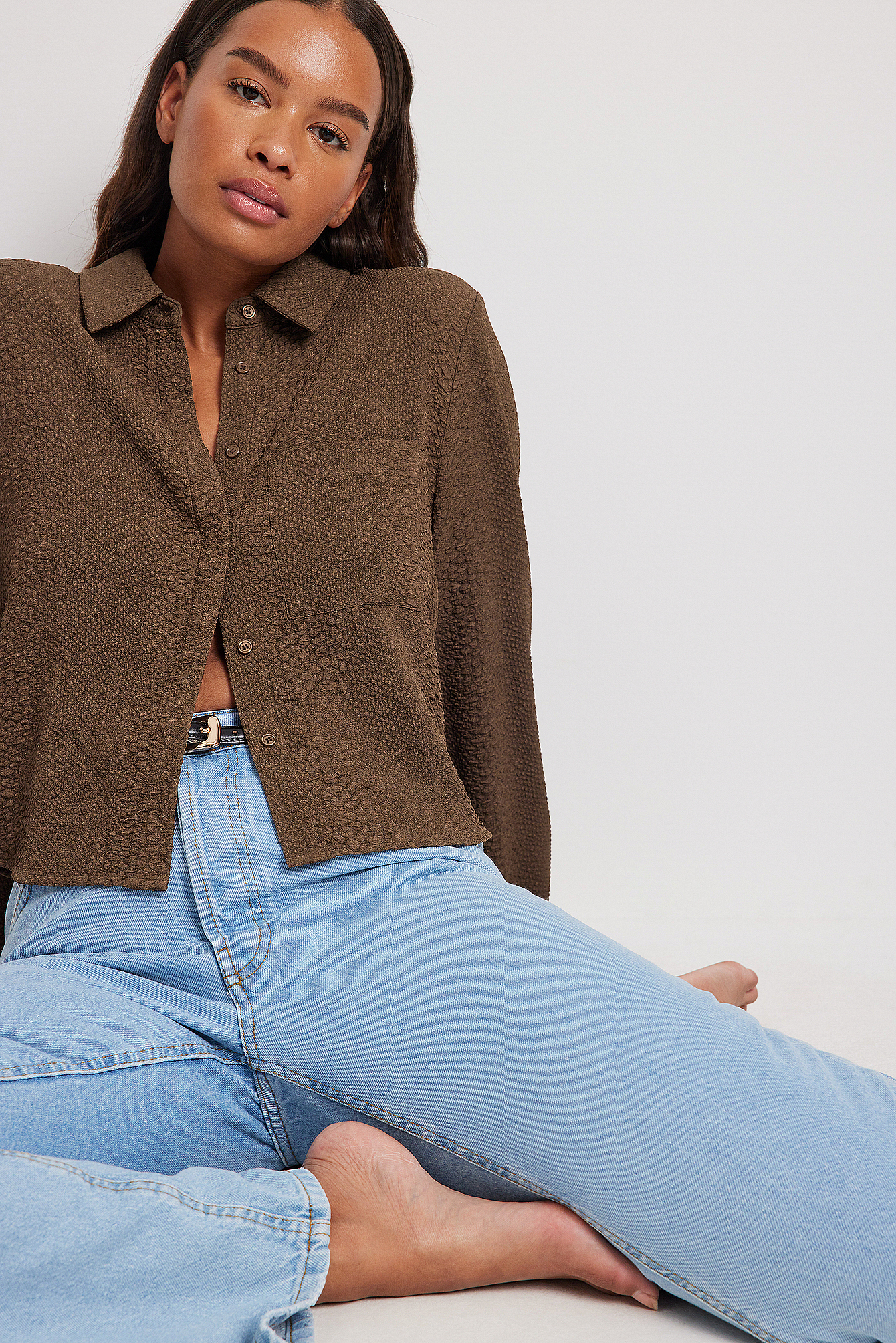 Chemise structurée à manches longues avec poche Marron