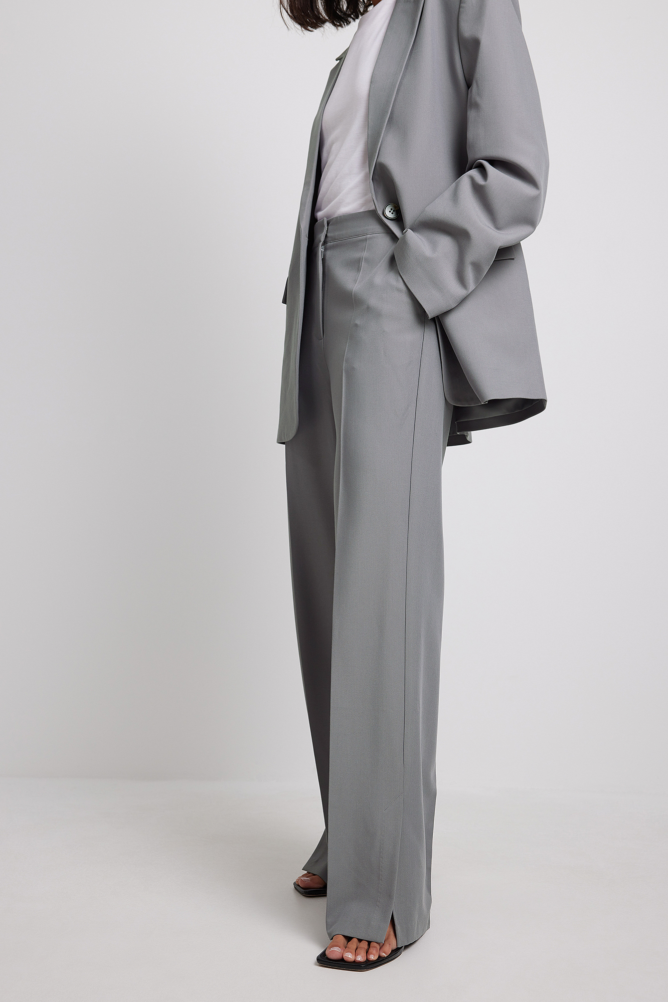 Grey Pantalon de costume habillé fendu sur les côtés