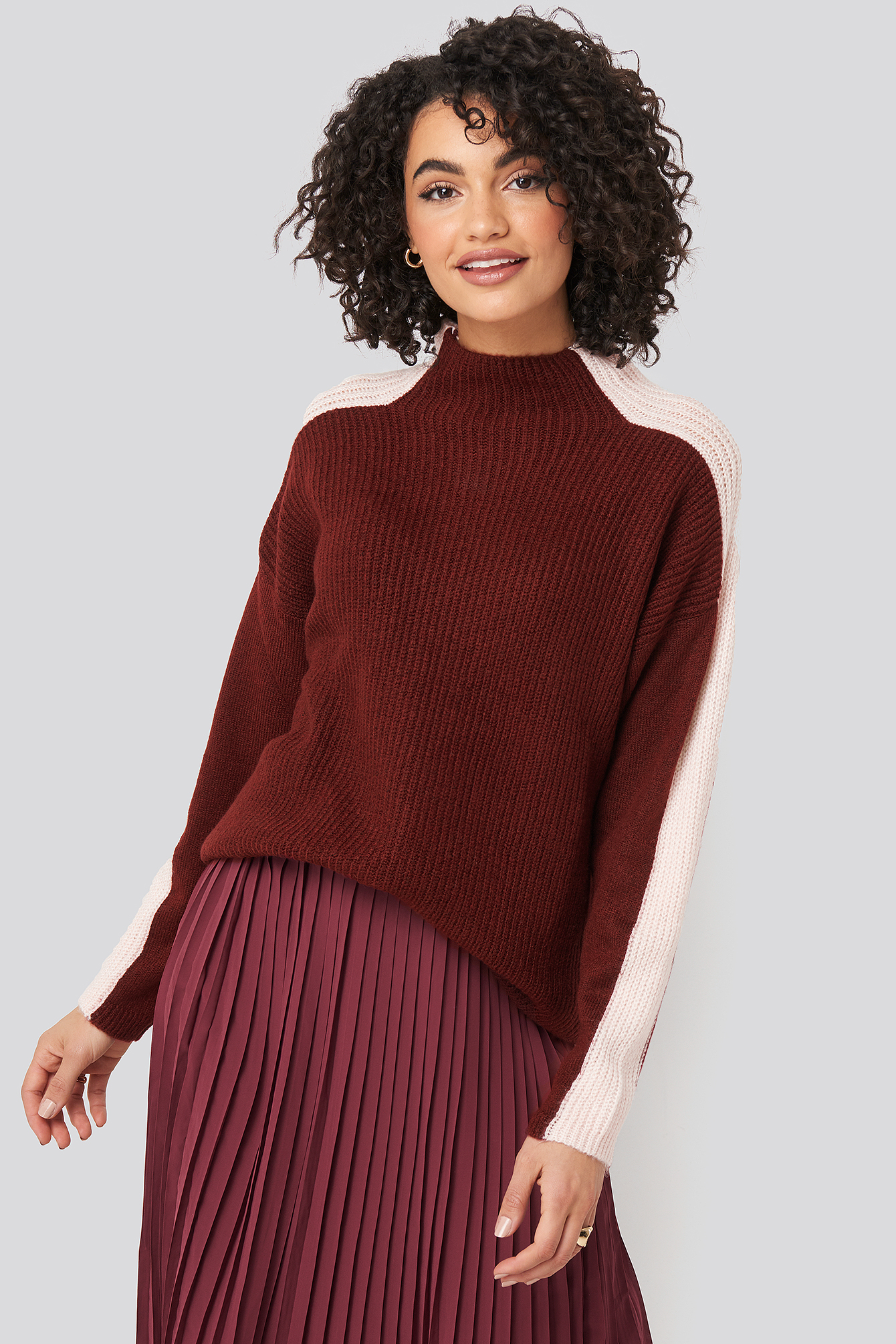 Burgundy High Neck Color Block Knitted Sweater