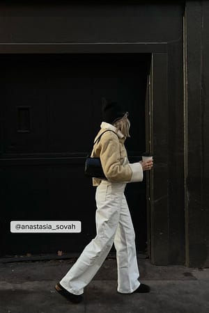 Pale Khaki Veste avec détails en fausse fourrure