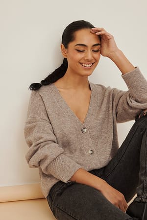 Taupe Cardigan tricot