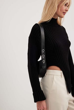 Black Pull en maille côtelée asymétrique
