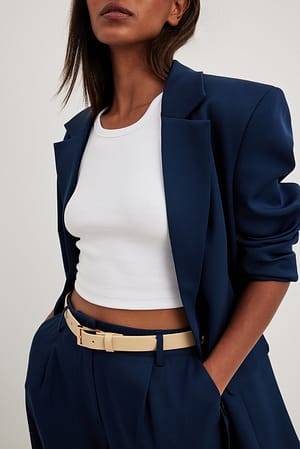 Cream Ceinture fine basique en cuir