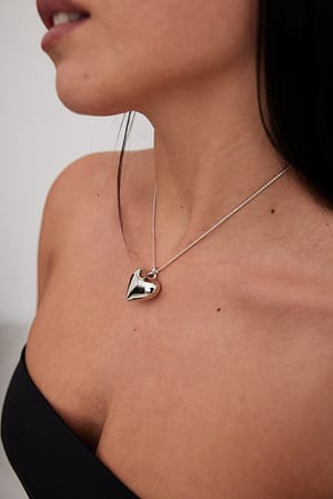 Silver Collier avec grand cœur