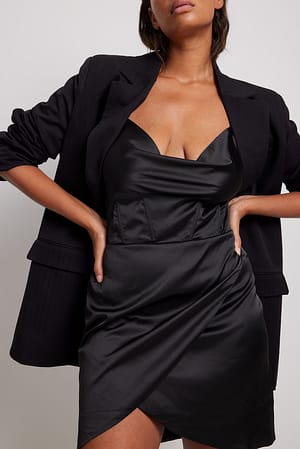 Black Mini robe portefeuille