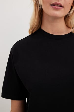 Black T-shirt épais coupe carrée