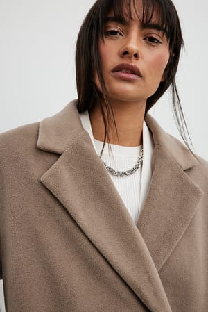 Taupe Manteau court classique avec ceinture