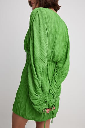 Green Robe courte nouée effet froissé