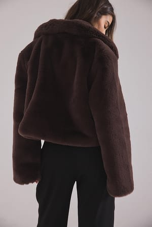 Dark Brown Veste courte en fausse fourrure