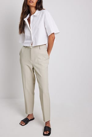 Beige Pantalon de costume court coupe classique