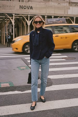 Dark Blue Blazer court texturé