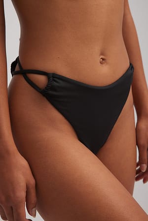 Black Culotte de bikini à taille haute et détail croisé