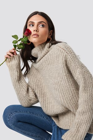 Beige Dilara x NA-KD Oversize Polo Knit Sweater