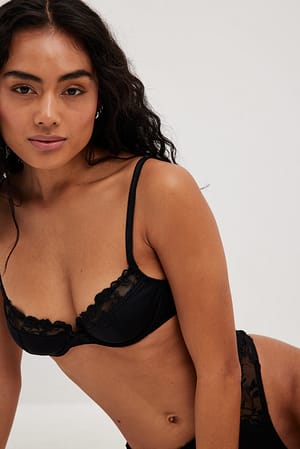 Black Soutien-gorge brodé