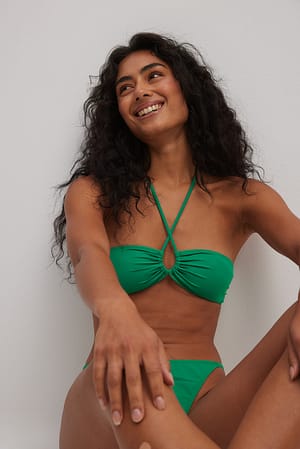 Green Haut de bikini croisé sur le devant