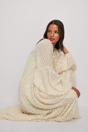 Cream Maxi robe floue texturée recyclée