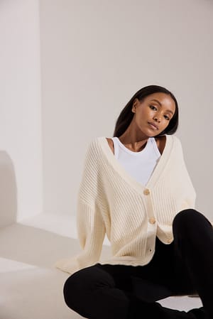 Off White Gilet en maille avec boutons dorés