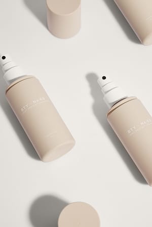 Beige Heat protection Spray