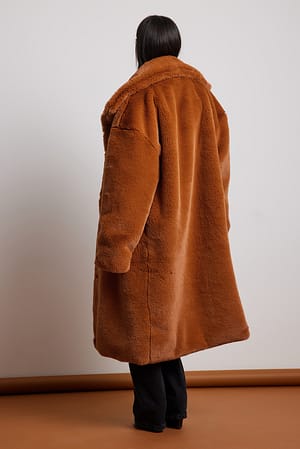 Orange Manteau en fausse fourrure à col montant