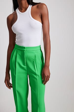 Green Pantalon de costume recyclé à plis profonds taille haute
