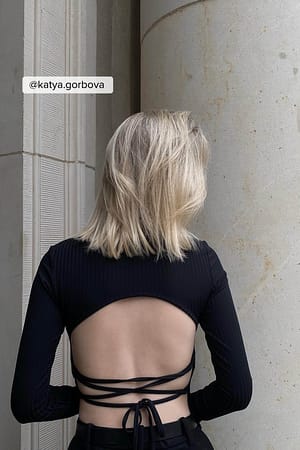 Black Haut dos nu et dentelle côtelée