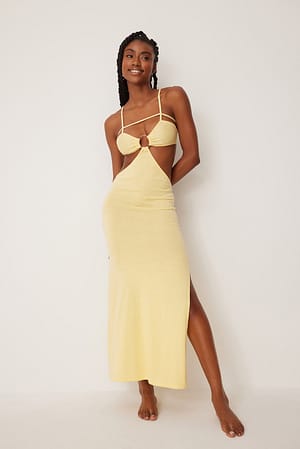 Light Yellow Robe longue détails découpés