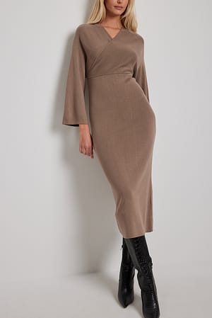 Taupe Robe portefeuille mi-longue en maille