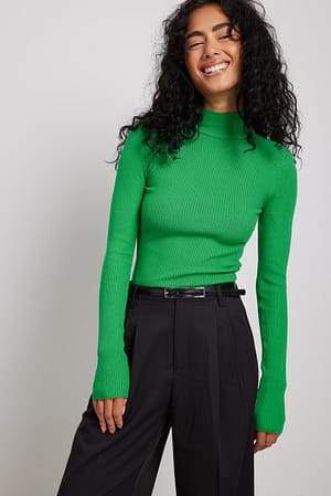 Green Pull en maille à épaulettes