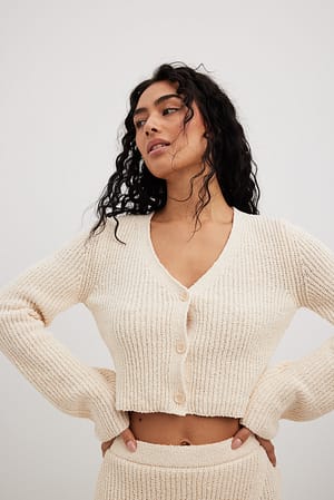 Offwhite Cardigan en tricot à col en V